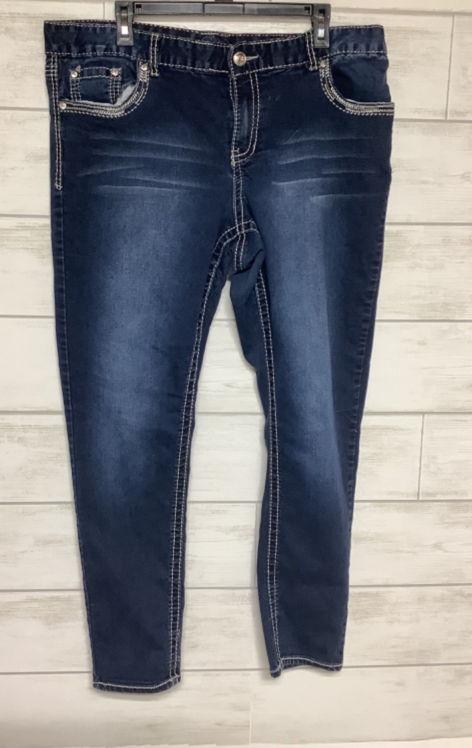 Maurices Women’s Jeans Size 20 Thick Stitched Embellished Pockets Blue Denim