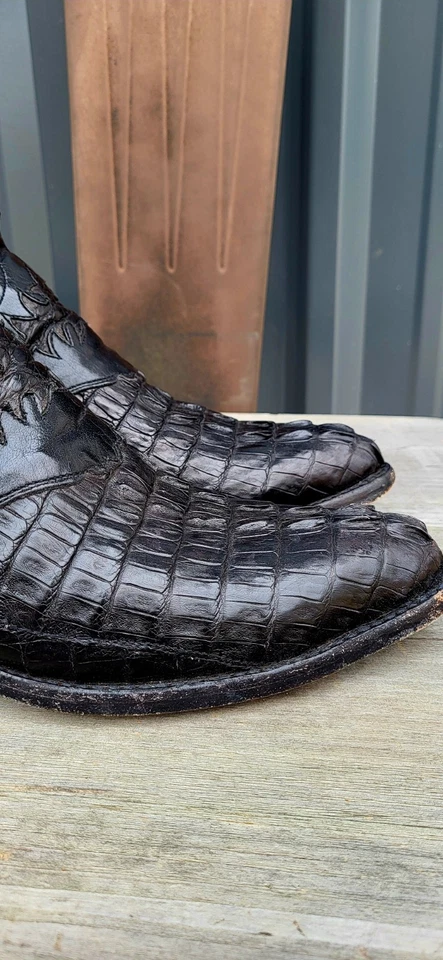 Женские 9B Lucchese Горбатый Алигатор Кайман Хвост/позвоночник Вырез Ручной Работы Черные Кайманы - Изображение 4 из 4