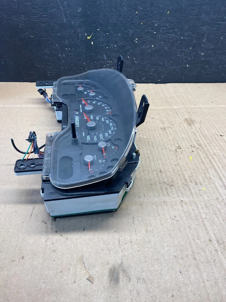 Ford Explorer 2001 2002 2003 velocímetro calibre de grupo OEM P2069 DG Foto 3 de 4