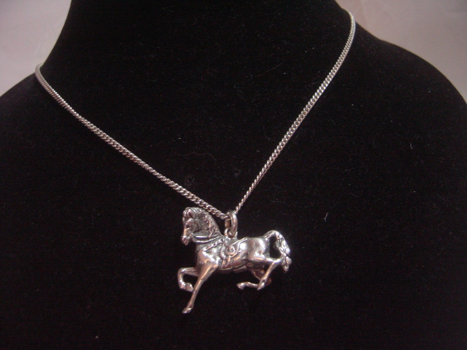 VINTAGE Solid Silver beautiful large prancing hor… - image 2