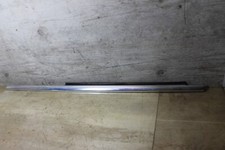 Mercedes W126 SE 420 1987 Fensterleiste Leiste Zierleiste hinten rechts Mercedes W126 SE 420 1987 Fensterleiste Leiste Zierleiste hinten rechts