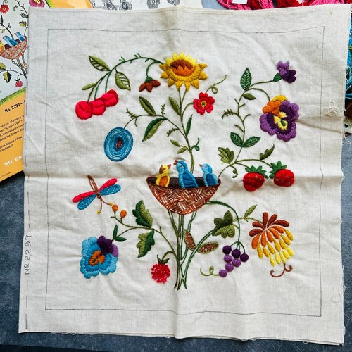 Bucilla Crewel Embroidery Kit Floral Bird Throw Pillow Partially Complete No 229 - Picture 2 of 11