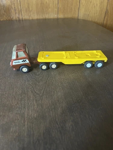 Tonka #55010 Red Semi Truck Cab Pressed Steel Horse Decal Yellow Flat Bed