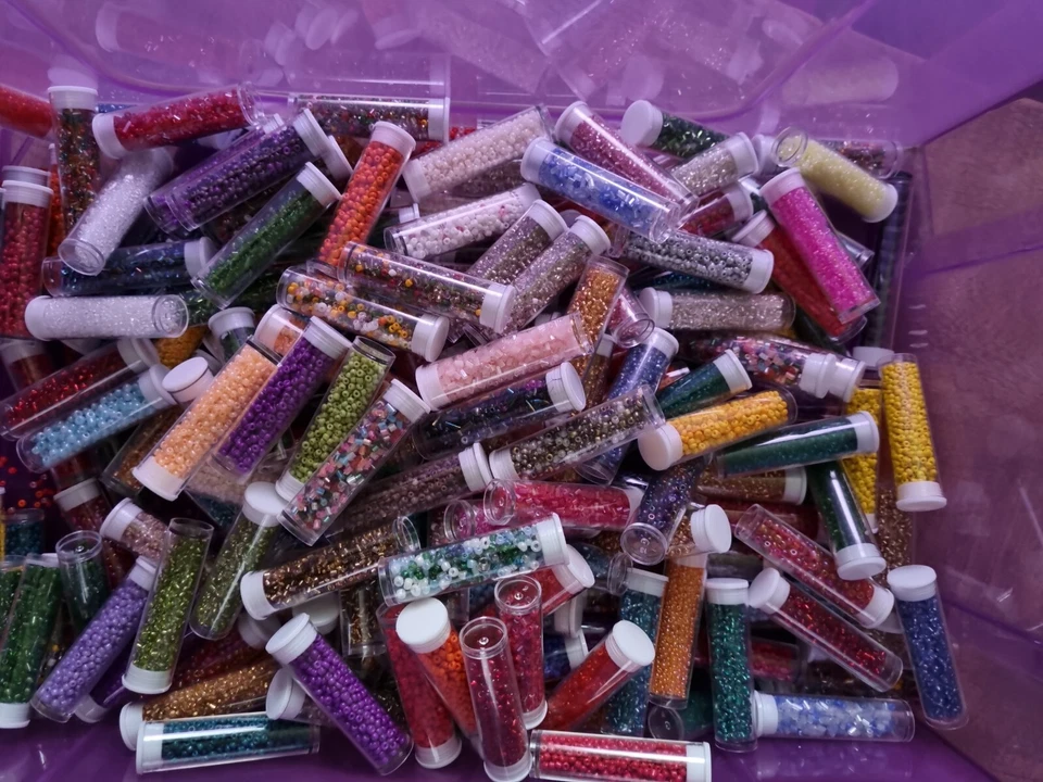 beaded job lot. 10 tubes . size 11/12 glass beads - Image 4 of 4