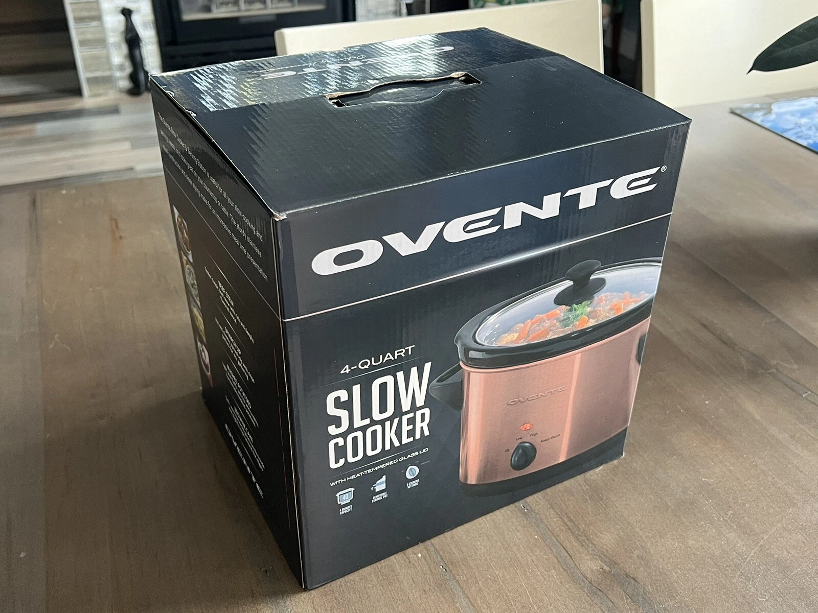 Ovente 4-Quart Slow Cooker With Heat-Tempered Glass Lid