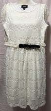 BY & BY brand~Women's Dress Size Medium White Lace w/belt knee length Bridal/Tea