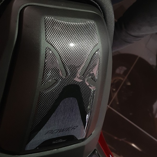 Aufkleber 3D Motorrad Kompatibel Mit Honda Forza 750 2021-2026 Mittelkonsole-image