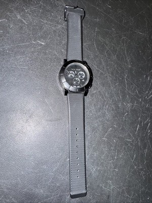 Burberry Bu2301 Chronograph Watch Black Rubber Band Quartz