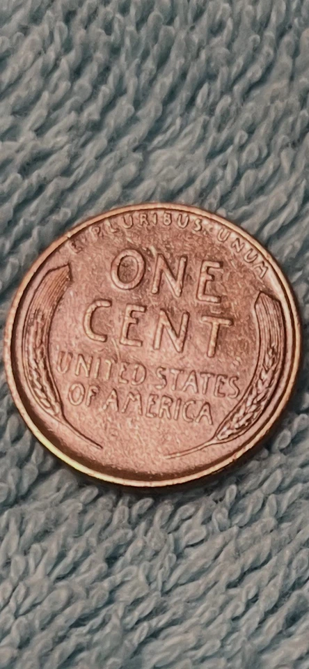 1949 Lincoln Wheat Penny.  DDO . L On Rim Error.  One cent double.   - Image 2 of 2