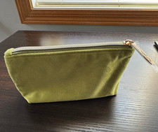 NEW MAC light green soft velvet cosmetics small pouch makeup bag