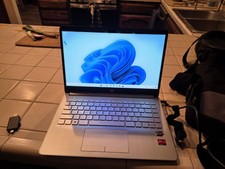 HP 14-DK1035WM 14'' FHD AMD Ryzen  3 3250U 2.60ghz 12GB RAM 256GB SSd