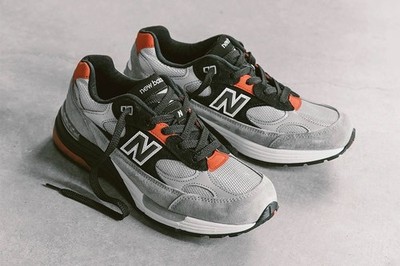 New Balance 992 DTLR Discover and Celebrate Size 8 US Mens DTLR New Balance 992 Discover and Celebrate Release | Hypebeast main image 2