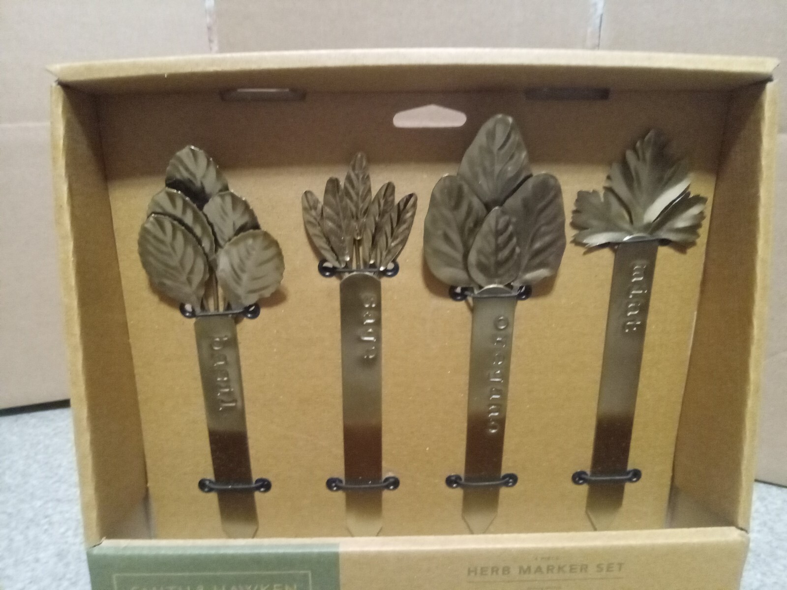 Smith & Hawken 4 Piece Stoneware Herb Marker Set, Home Garden Decoration