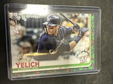 CHRISTIAN YELICH - 2019 TOPPS HOLIDAY CARD #HW72 MILWAUKEE BREWERS