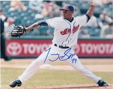 TONY SIPP   CLEVELAND INDIANS   ACTION SIGNED 8x10