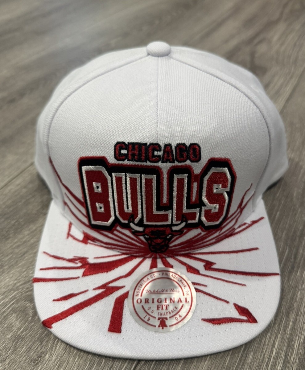 Chicago Bulls Mitchell & Ness SnapBack Adjustable Hat White Color