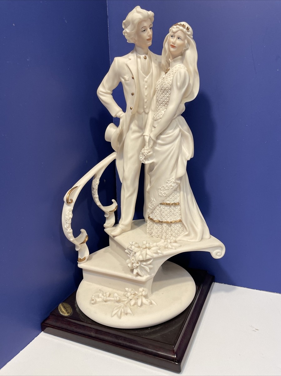 Florence Giuseppe Armani Figurine Bride & Groom On Stairs Figurine
