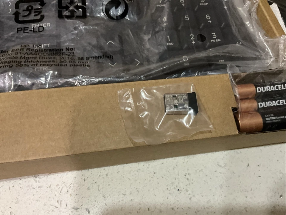 HP 510 - Bluetooth Wireless KEYBOARD + MOUSE + DONGLE HSA-P011D - Black - New - Image 3 of 4