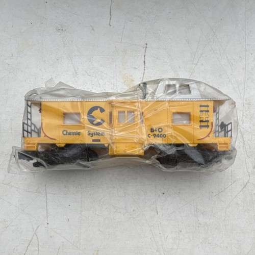 Sistema de ajedrez realista 9400 Caboose escala HO 1:87 amarillo gris negro | Zustand: New