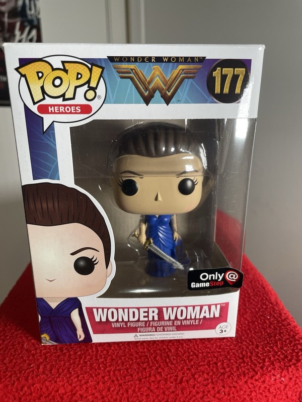 *Damaged Box* Wonder Woman Funko Pop! Heroes 177 GameStop exclusive