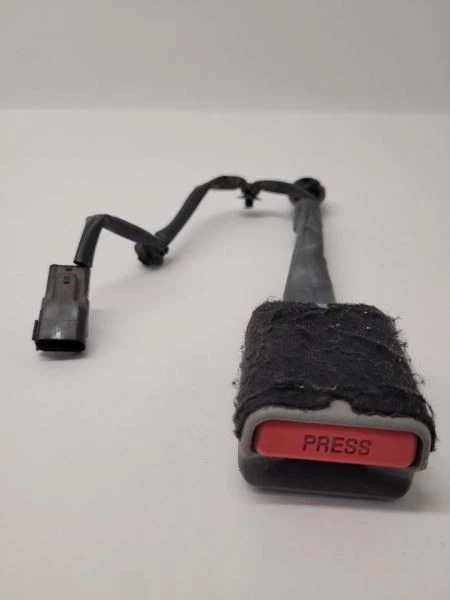 2017-19 FORD F250SD PICKUP LH LEFT FRONT DRIVER SEAT BELT BUCKLE  — 第 2/4 张图片