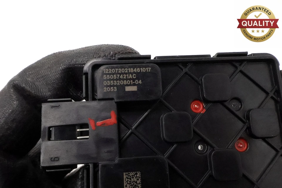 2022 - 2023 RAM 1500 TECHO SUPERIOR INTERIOR CORTESÍA LUZ LÁMPARA OEM Foto 4 de 4