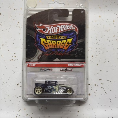 2009 Hot Wheels Larry's Garage Blue Bone Shaker #19/20 Real Riders In Protector