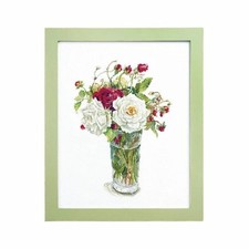 Lecien Cosmo Fujico Collection Embroidery Kit Roses and wild strawberri 30x38cm