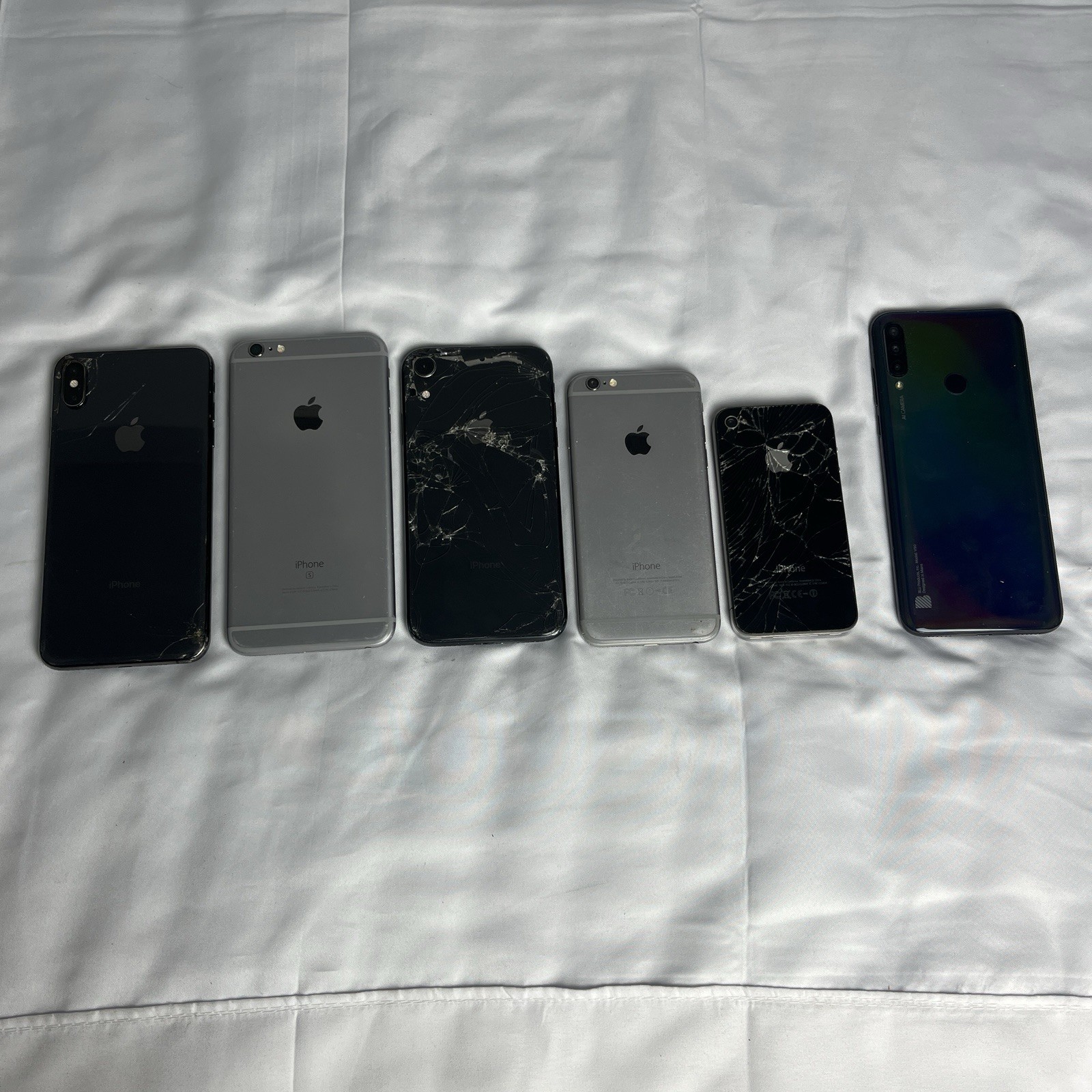 Lot of 5 Apple iPhones + 1 Android for parts *READ* (XR, XS MAX, 6s Plus, 6, 4)