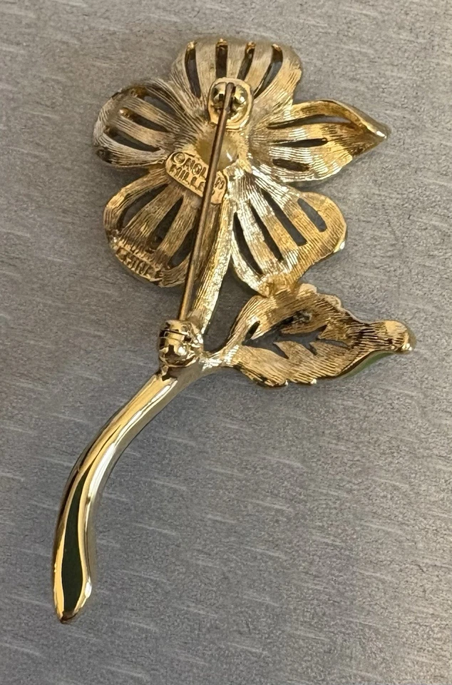 Broche vintage Nolan Miller flor coral rosa esmalte strass assinado 2,5" - Imagem 4 de 4