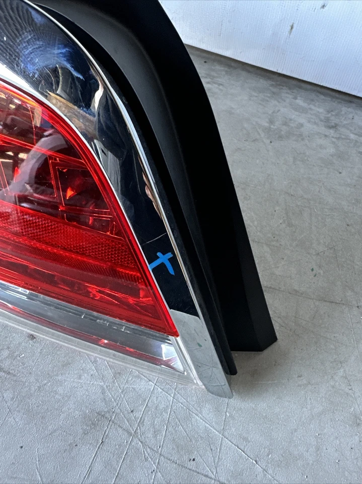 2010 - 2013 BUICK LACROSSE OUTER REAR TAIILLIGHT TAIL LIGHT OEM Foto 4 de 4