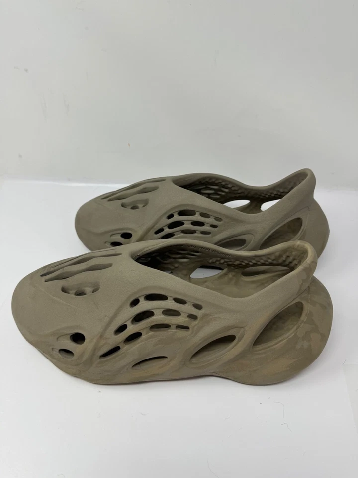 Adidas Yeezy Foam Runner para hombre talla 12 RNNR Ocre Foamrunner usado en excelente estado Foto 2 de 4