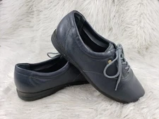EASY SPIRIT Motion Anti-Gravity Navy Blue Leather Casual Comfort Shoes Size 7 D
