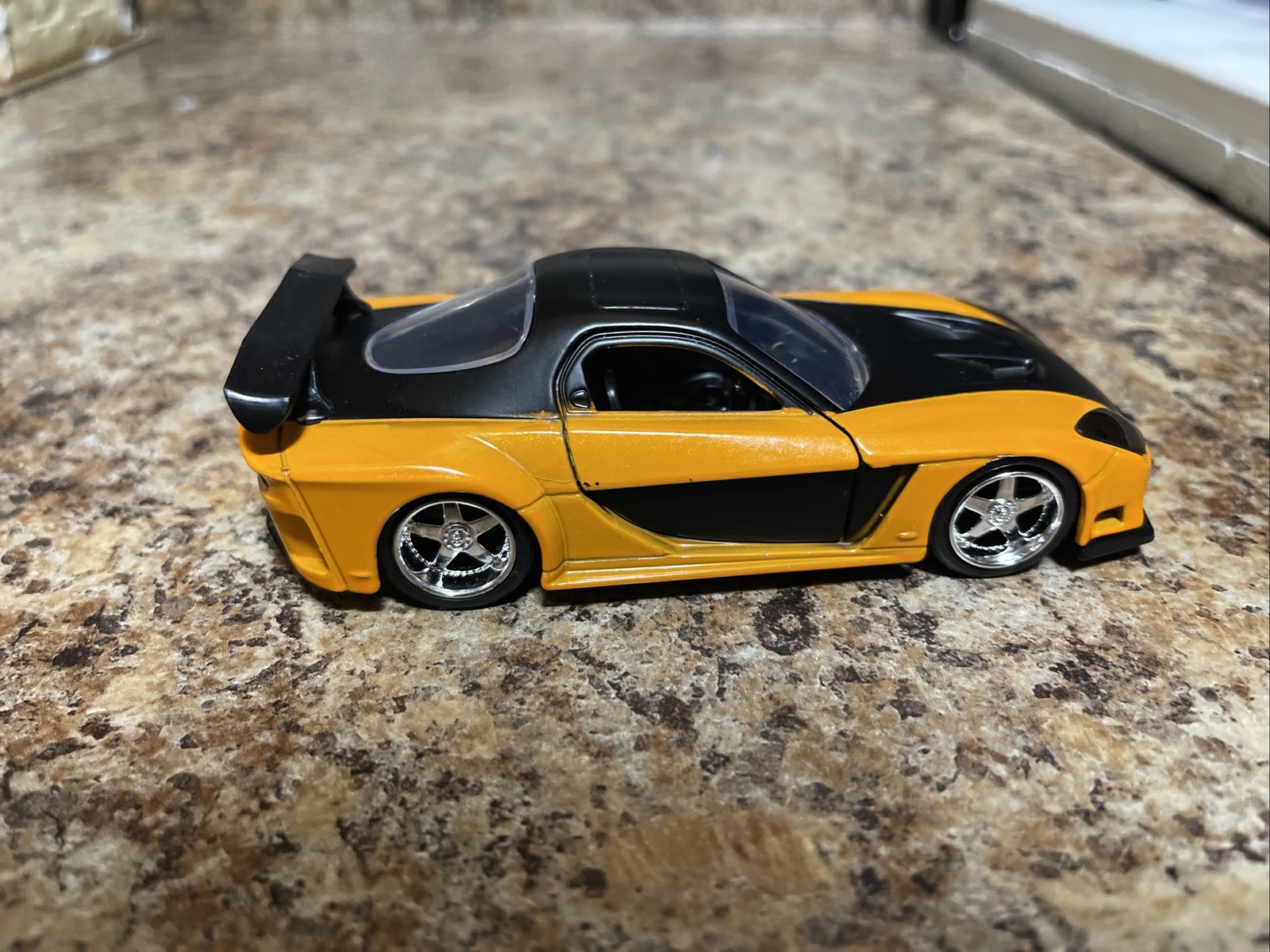 Picture 3 of 9
