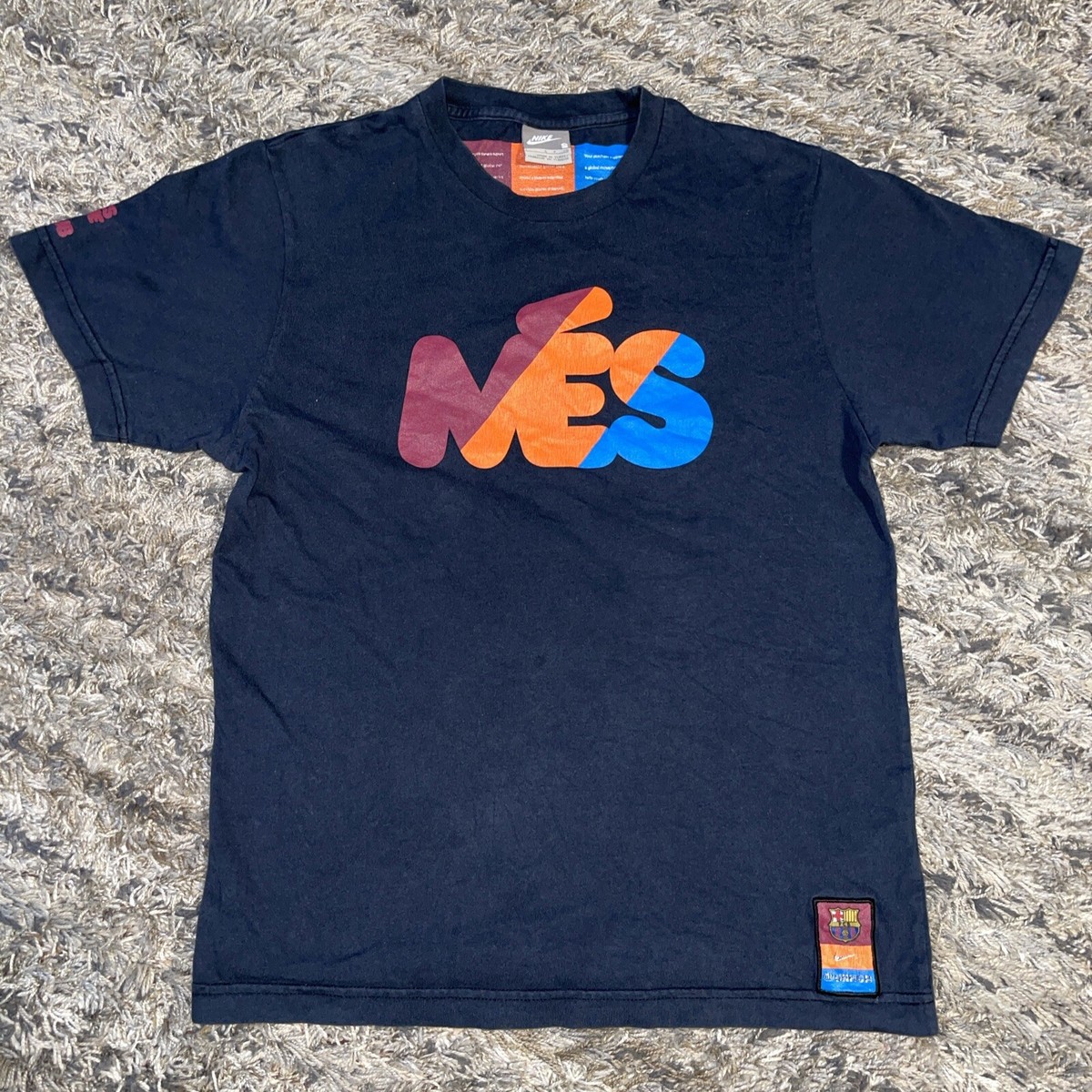 FCB Nike UNHCR Mes T-Shirt Small Mes Que Un Club FC