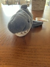 beanie babies RARE PVC Crunch The Shark