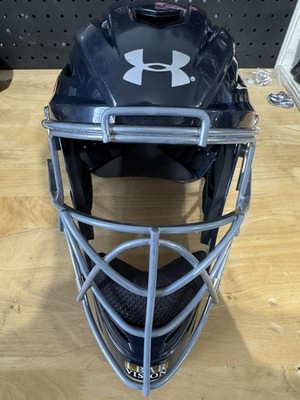 Under Armour UAHG2-YVS Catcher's Mask-  Navy Blue  Adjustable - Great Condition 