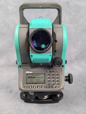 Nikon Nivo 3.M 3'' Prism & Reflectorless Total Station 3M