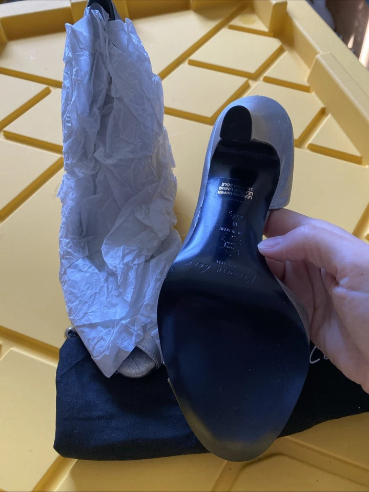 Kenneth Cole 银色露趾高跟鞋 | 尺码 6.5 金属色正装鞋 + 集尘袋 — 第 3/3 张图片