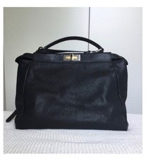 Borsa donna classica Fendi Large Peekaboo nera rosa fucsia interni