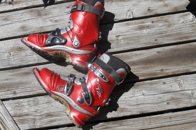 Scarpa T2X Telemark Ski Boots  75mm Mondo 26.5 Mens7.5/8
