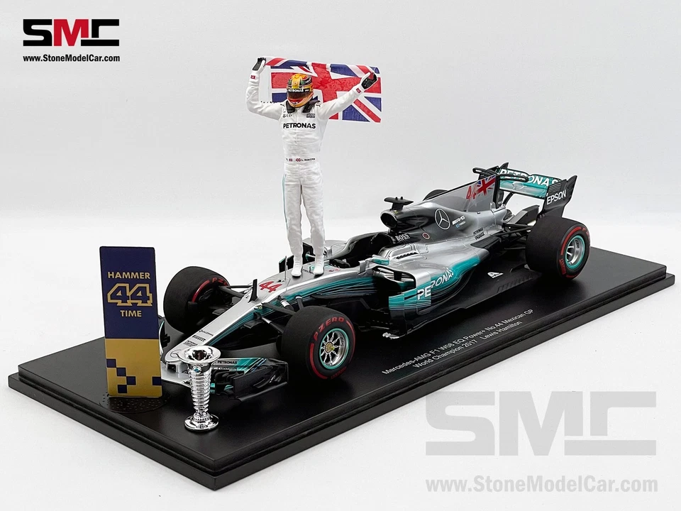Mercedes F1 W08 Lewis Hamilton Mexico GP 2017 World Champion 1:18 Spark Figure - Image 3 of 4