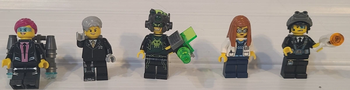 Lego 70165 Ultra Agents Mission HQ 100 COMPLETE w Box Minifigs