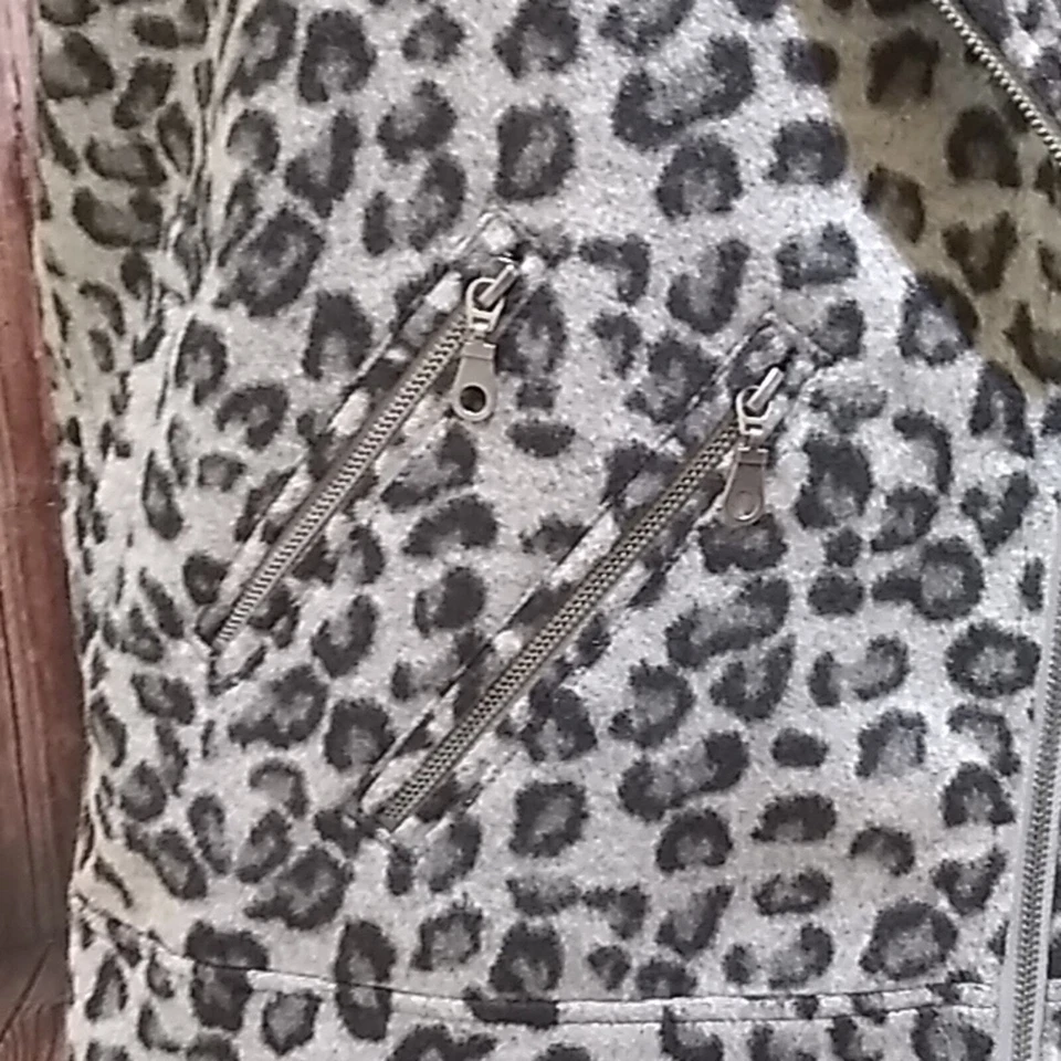 Jolt Animal Print Large Motor Vest - Image 2 of 4