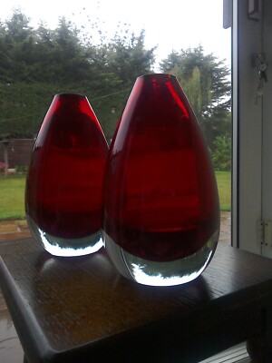 Cranberry Glaskugel Eisvasen