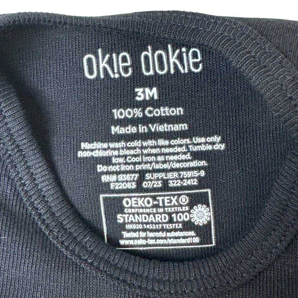 Body bebé Okie Dokie "My Aunt Is Cooler Than Yours" 3M negro - Nuevo Foto 4 de 4