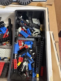 Vintage 1980s LEGO 8847/8860 Expert Builder Car Chassis Incomplete