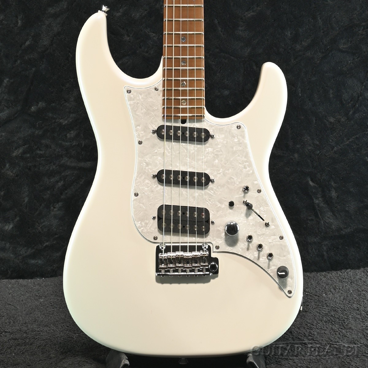 James Tyler Japan Studio Elite JTO -White with Blue Pearl- Pearl