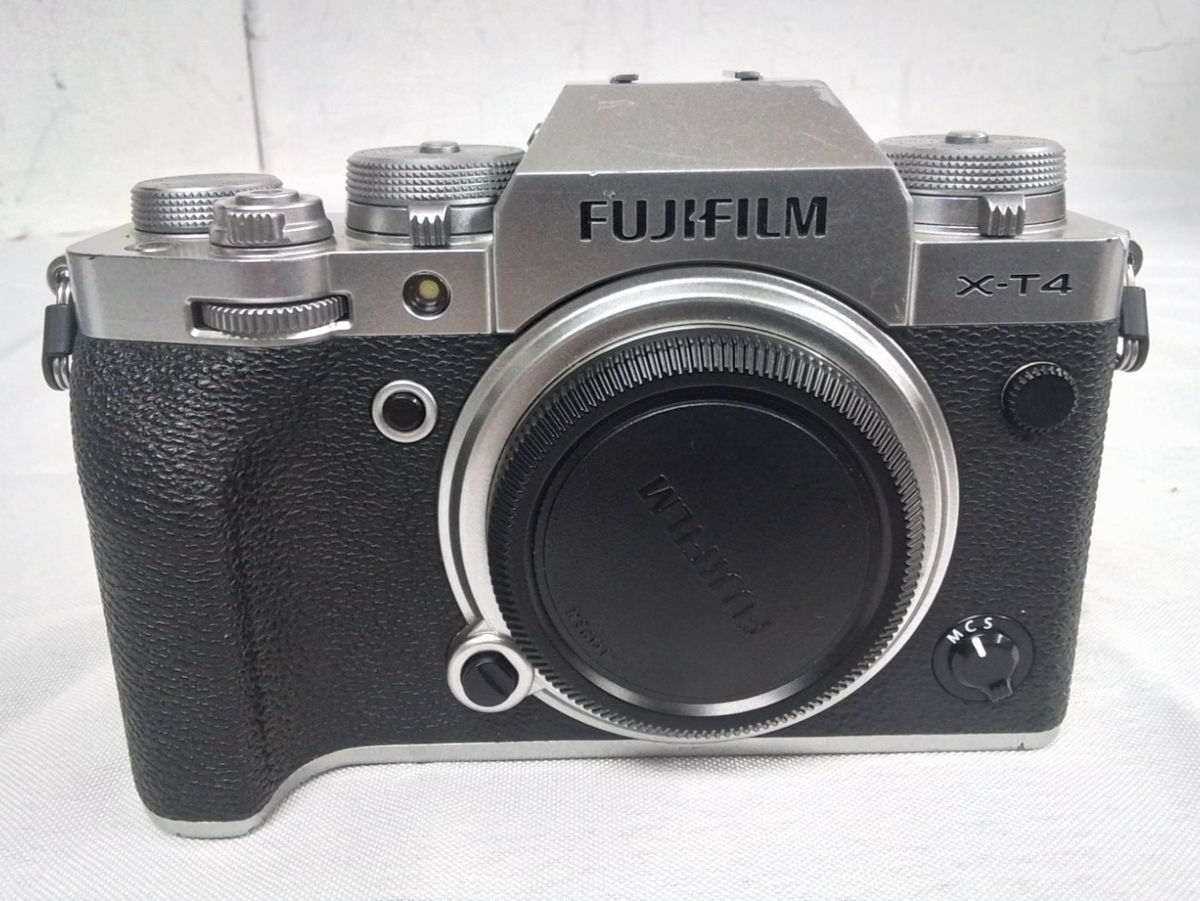 Fujifilm X-T4 26.1 MP Mirrorless Camera - Silver (Body Only