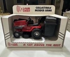 1991 1/16 Scale Models Lawn Chief 12.5 Lawn Garden 520 Tractor riding Mower Bank